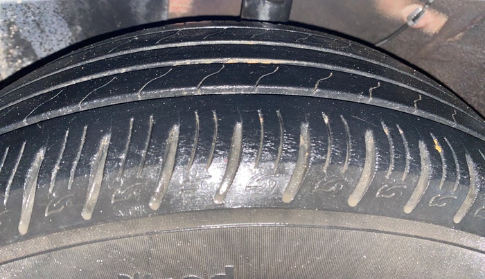 2022 KIA SONET HTX PLUS 1.0 IMT, Petrol, Manual, 65,766 km, Left Front Tyre Tread