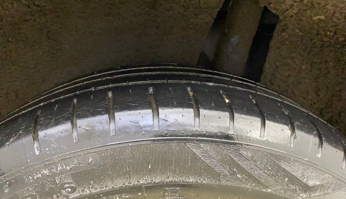 2017 Maruti Baleno ALPHA PETROL 1.2, CNG, Manual, 83,624 km, Left Rear Tyre Tread