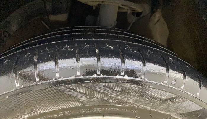 2017 Maruti Baleno ALPHA PETROL 1.2, CNG, Manual, 83,624 km, Left Front Tyre Tread