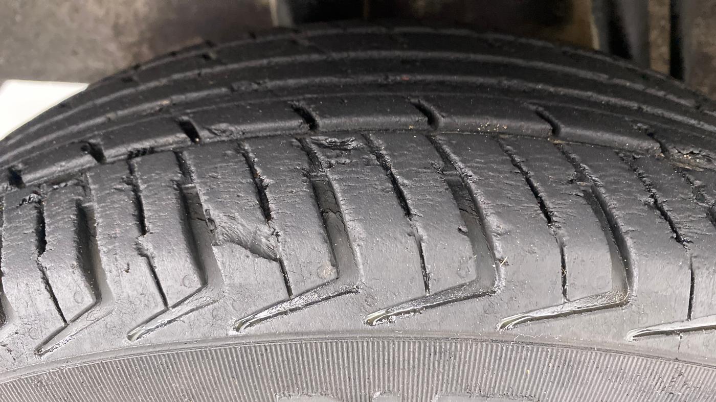 2015 Renault Kwid RXT Opt, Petrol, Manual, 59,571 km, Right Rear Tyre Tread