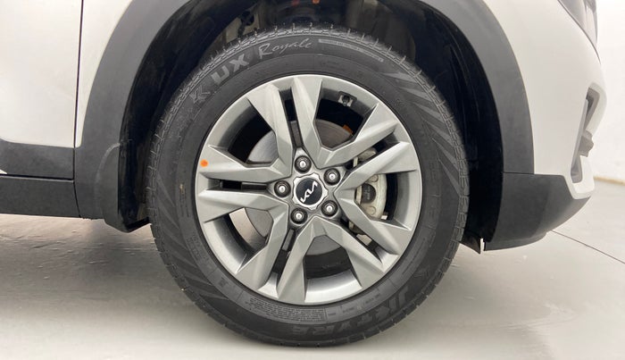 2021 KIA SELTOS HTX 1.5 PETROL, Petrol, Manual, 22,040 km, Right Front Wheel
