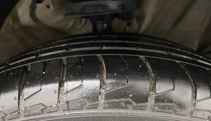 2021 KIA SELTOS HTX 1.5 PETROL, Petrol, Manual, 22,040 km, Right Front Tyre Tread