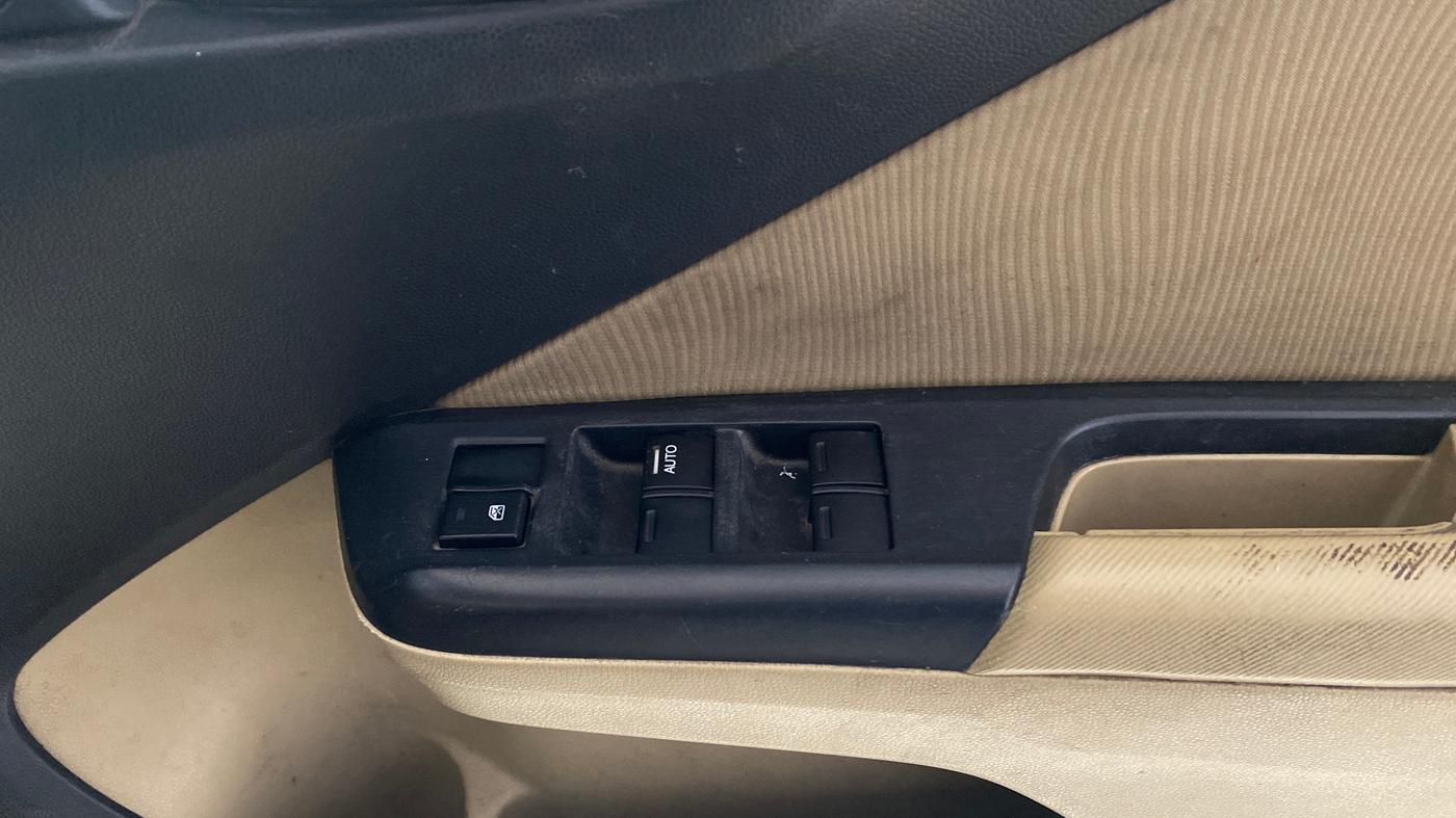 2016 Honda City 1.5L I-DTEC SV, Diesel, Manual, 94,447 km, Driver Side Door Panels Control
