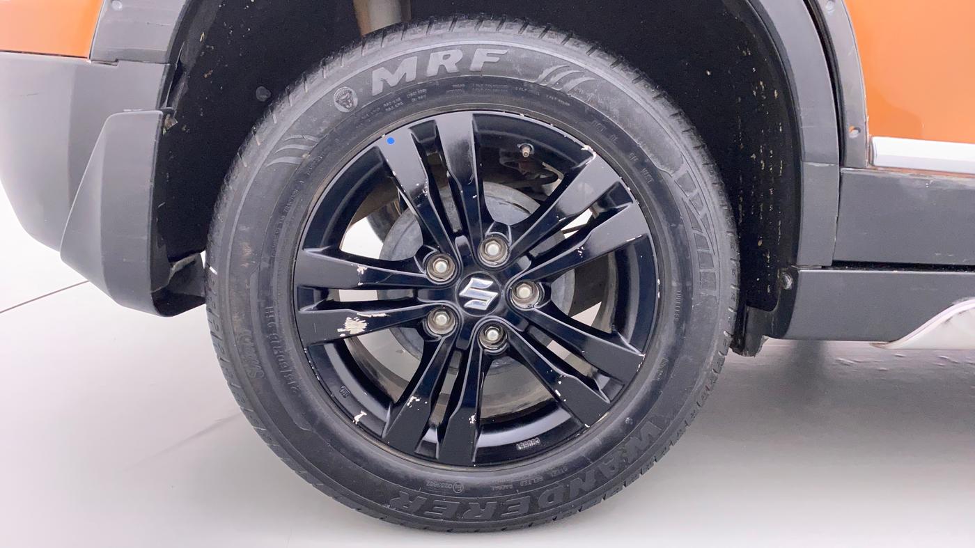 2019 Maruti Vitara Brezza ZDI+ DUAL TONE AMT, Diesel, Automatic, 48,487 km, Right Rear Wheel