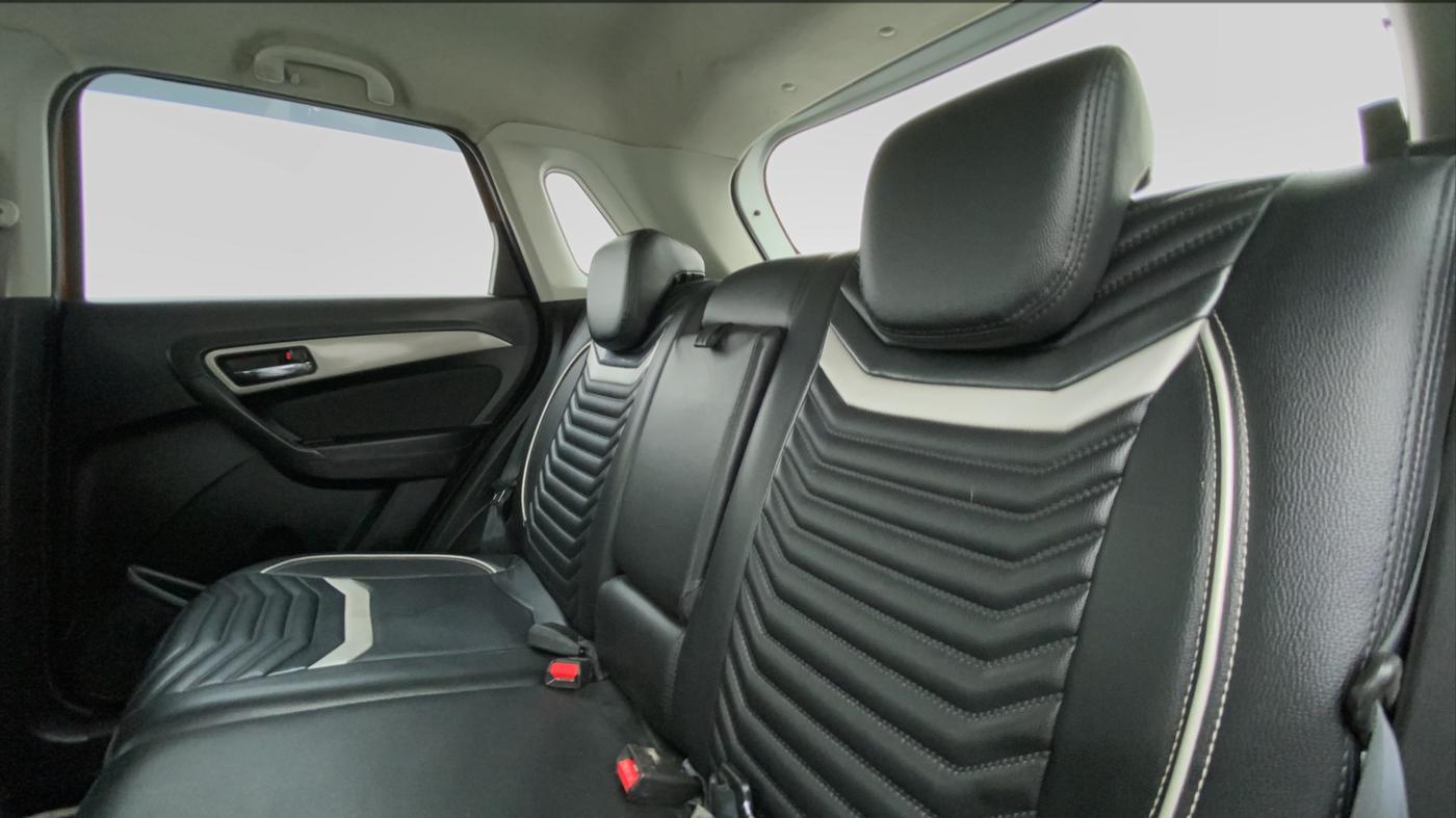 2019 Maruti Vitara Brezza ZDI+ DUAL TONE AMT, Diesel, Automatic, 48,487 km, Right Side Rear Door Cabin
