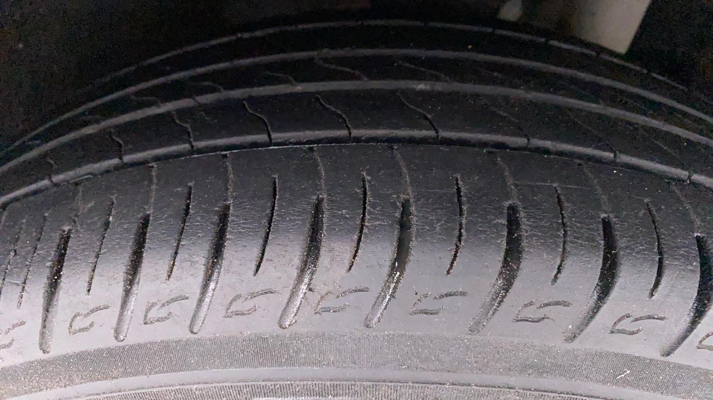 2019 Maruti Vitara Brezza ZDI+ DUAL TONE AMT, Diesel, Automatic, 48,487 km, Left Rear Tyre Tread