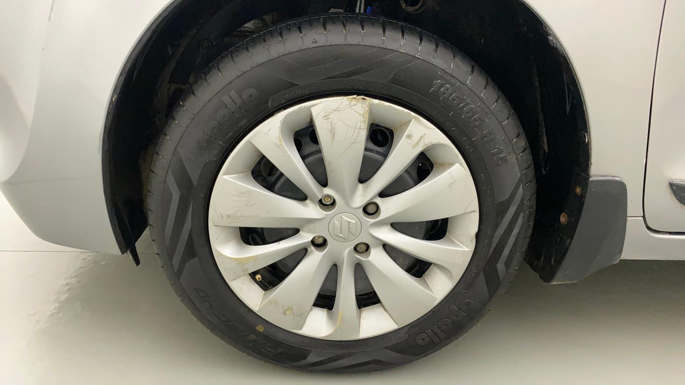 2015 Maruti Baleno DELTA PETROL 1.2, CNG, Manual, 69,216 km, Left Front Wheel