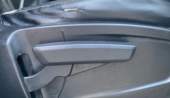 2024 Tata PUNCH ACCOMPLISHED MT CNG, CNG, Manual, 64,239 km, Driver Side Adjustment Panel