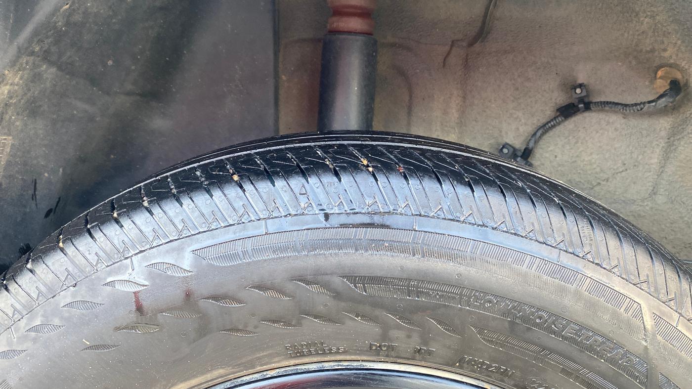 2024 Tata PUNCH ACCOMPLISHED MT CNG, CNG, Manual, 64,239 km, Right Rear Tyre Tread