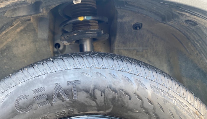 2024 Tata PUNCH ACCOMPLISHED MT CNG, CNG, Manual, 64,239 km, Right Front Tyre Tread