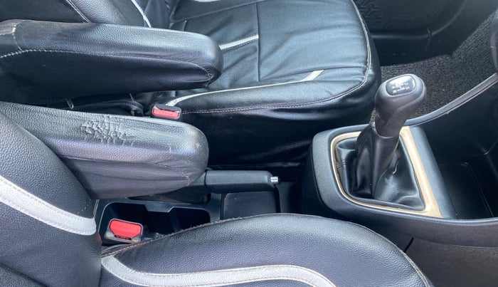 2024 Tata PUNCH ACCOMPLISHED MT CNG, CNG, Manual, 64,239 km, Gear Lever