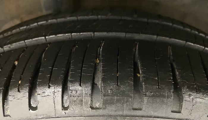 2014 Honda City SV MT PETROL, Petrol, Manual, 59,583 km, Right Rear Tyre Tread