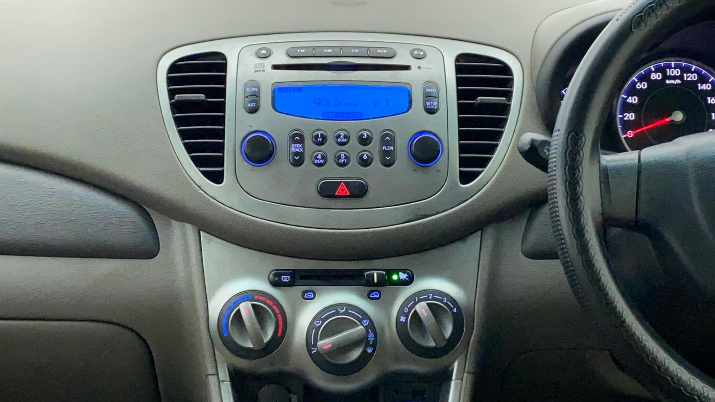 2011 Hyundai i10 SPORTZ 1.2, Petrol, Manual, 67,337 km, Air Conditioner