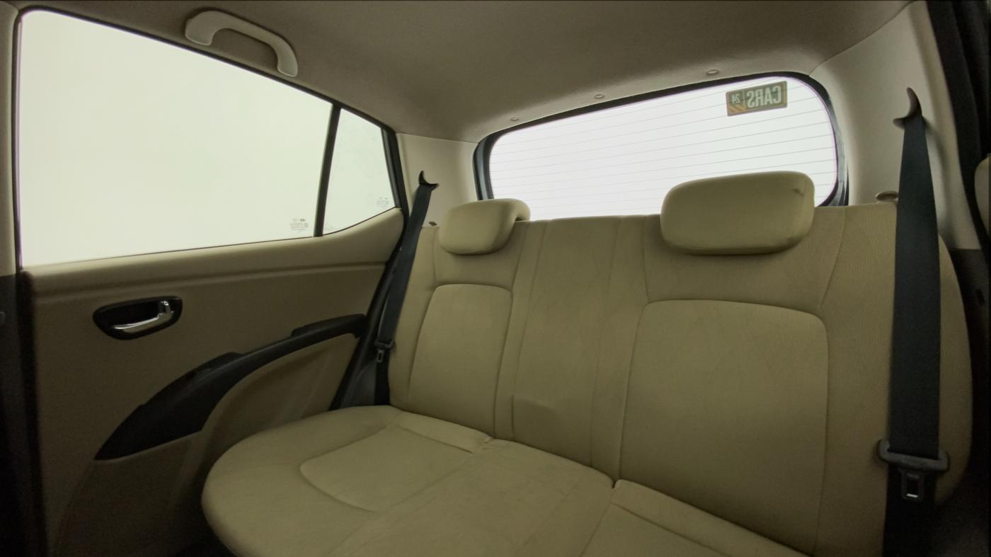 2011 Hyundai i10 SPORTZ 1.2, Petrol, Manual, 67,337 km, Right Side Rear Door Cabin
