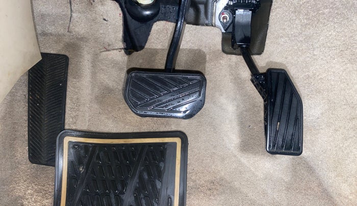 2018 Maruti Dzire VDI AMT, Diesel, Automatic, 1,08,114 km, Pedals