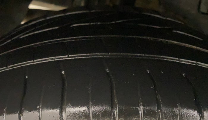 2021 Tata NEXON XZA PLUS (O) DIESEL, Diesel, Automatic, 48,463 km, Right Rear Tyre Tread