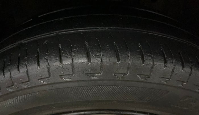 2020 Honda Amaze 1.2L I-VTEC S, Petrol, Manual, 31,642 km, Left Front Tyre Tread