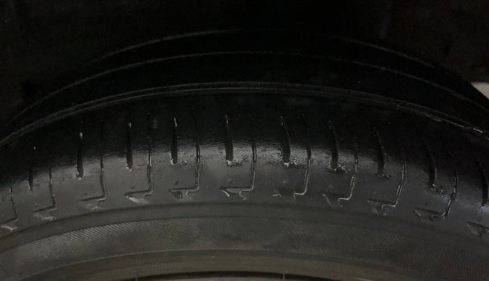 2020 Honda Amaze 1.2L I-VTEC S, Petrol, Manual, 31,642 km, Left Rear Tyre Tread