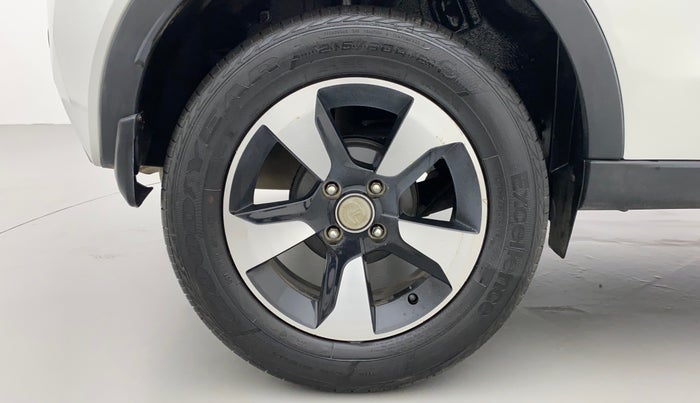 2019 Tata NEXON XZA PLUS PETROL, Petrol, Automatic, 17,873 km, Right Rear Wheel