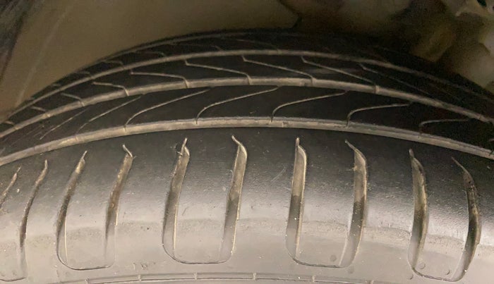 2019 Hyundai VENUE SX PLUS 1.0 TURBO DCT, Petrol, Automatic, 54,661 km, Left Front Tyre Tread