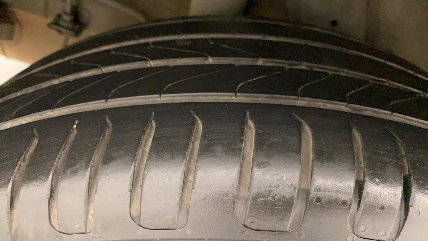 2019 Hyundai VENUE SX PLUS 1.0 TURBO DCT, Petrol, Automatic, 54,661 km, Right Rear Tyre Tread
