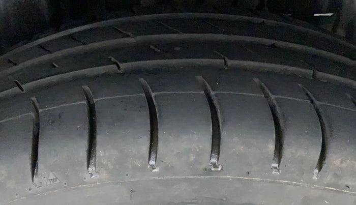 2019 Skoda Rapid AMBITION 1.5 TDI AT, Diesel, Automatic, 90,635 km, Right Rear Tyre Tread