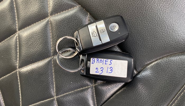 2020 KIA SELTOS HTK PLUS 1.5, Petrol, Manual, 84,208 km, Key Close Up