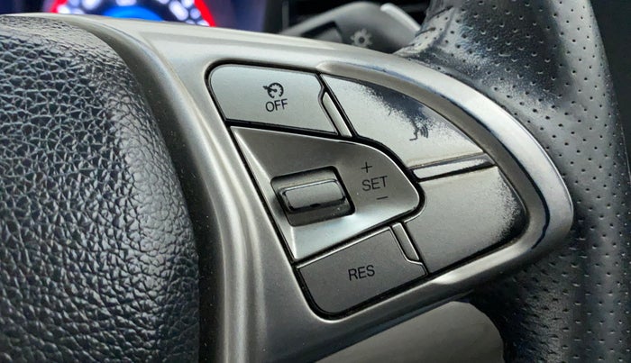 2019 Mahindra XUV300 W8 (O) 1.5 DIESEL AMT, Diesel, Automatic, 54,957 km, Adaptive Cruise Control