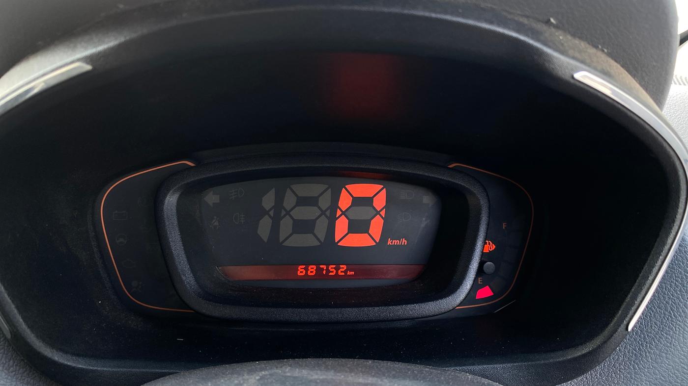 2016 Renault Kwid RXT 0.8, Petrol, Manual, 68,718 km, Odometer Image