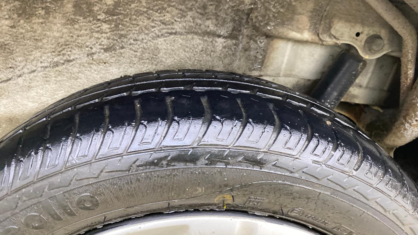 2018 Maruti Wagon R 1.0 VXI AMT, Petrol, Automatic, 42,084 km, Left Rear Tyre Tread