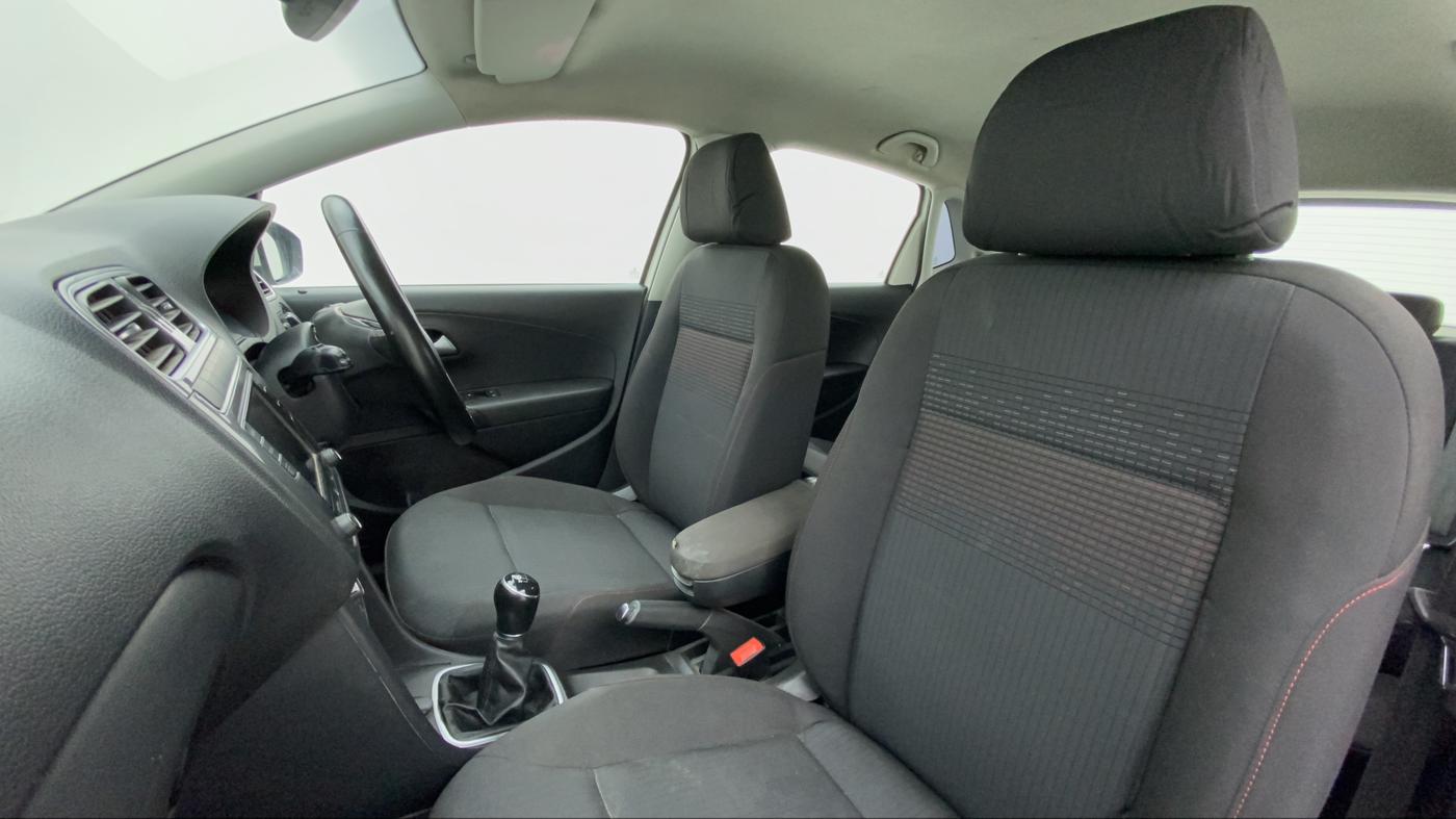 2019 Volkswagen Polo HIGHLINE PLUS 1.5L DIESEL, Diesel, Manual, 57,363 km, Right Side Front Door Cabin