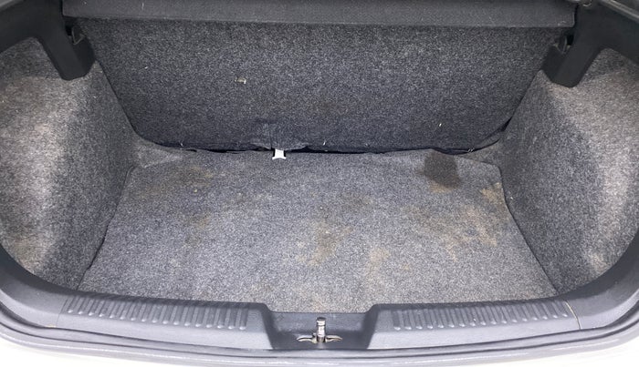 2019 Volkswagen Polo HIGHLINE PLUS 1.5L DIESEL, Diesel, Manual, 57,363 km, Boot Inside