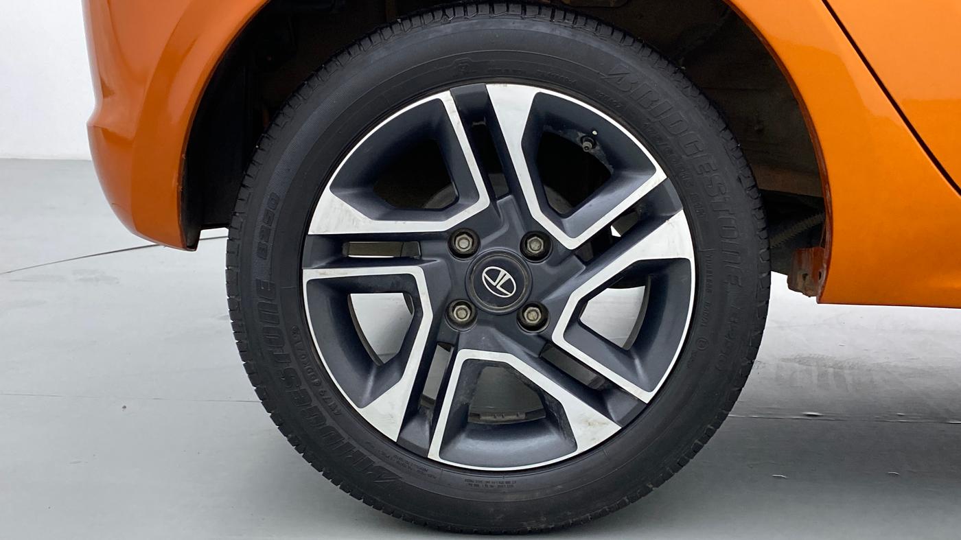 2019 Tata Tiago XZ+ 1.2 Revotron, Petrol, Manual, 15,835 km, Right Rear Wheel