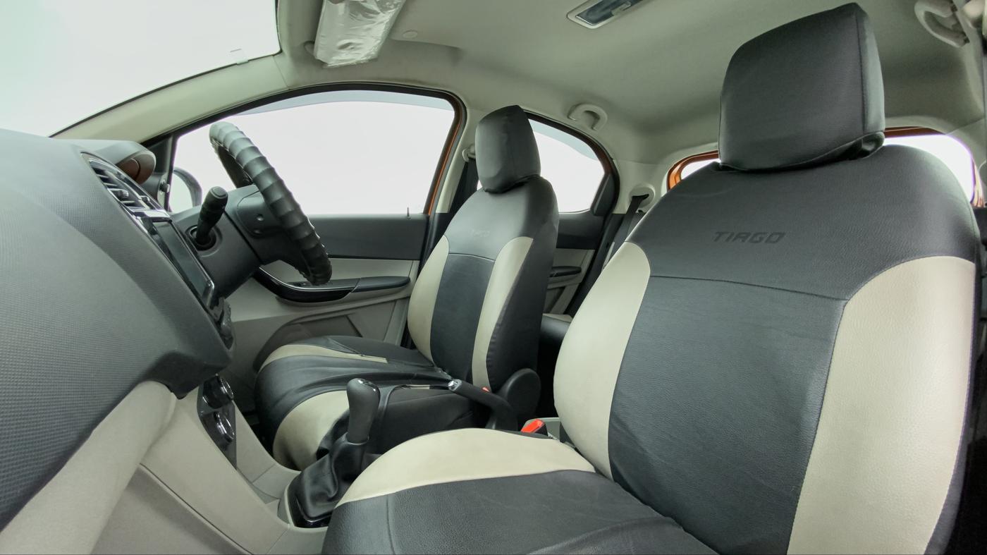 2019 Tata Tiago XZ+ 1.2 Revotron, Petrol, Manual, 15,835 km, Right Side Front Door Cabin