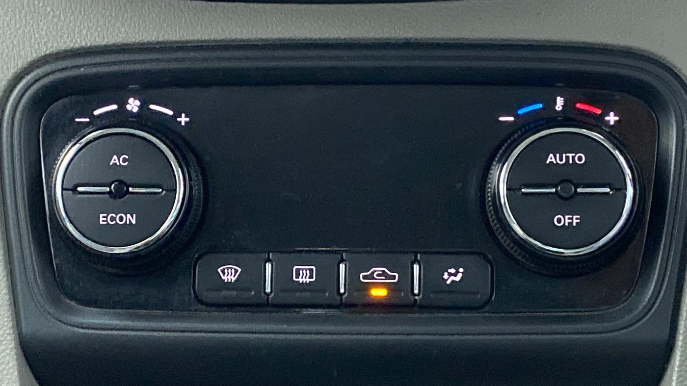 2019 Tata Tiago XZ+ 1.2 Revotron, Petrol, Manual, 15,835 km, Automatic Climate Control