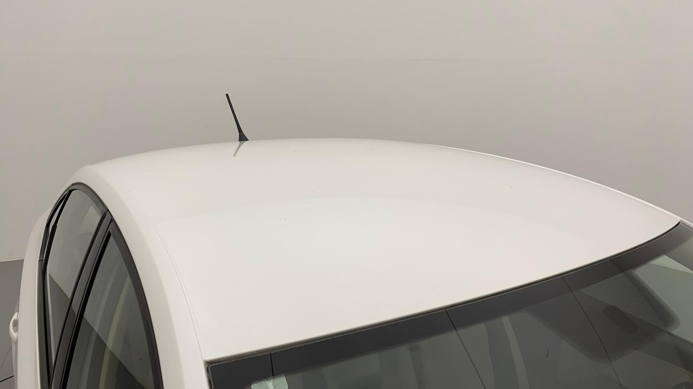 2019 Skoda Rapid AMBITION 1.6 MPI MT, Petrol, Manual, 31,104 km, Roof