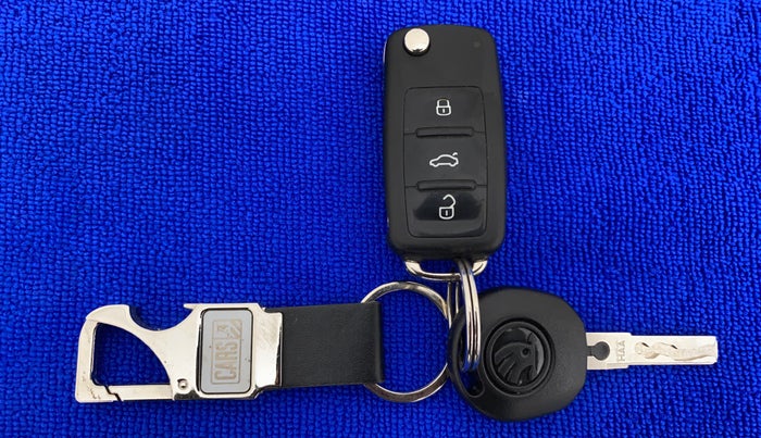 2019 Skoda Rapid AMBITION 1.6 MPI MT, Petrol, Manual, 31,104 km, Key Close Up