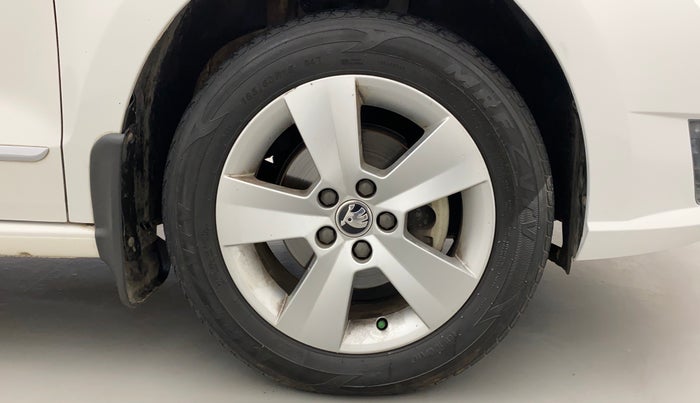 2019 Skoda Rapid AMBITION 1.6 MPI MT, Petrol, Manual, 31,104 km, Right Front Wheel