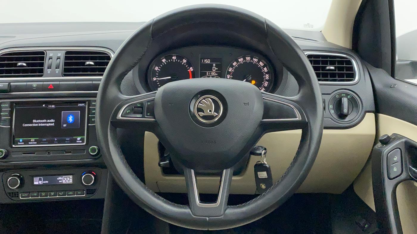 2019 Skoda Rapid AMBITION 1.6 MPI MT, Petrol, Manual, 31,104 km, Steering Wheel Close Up