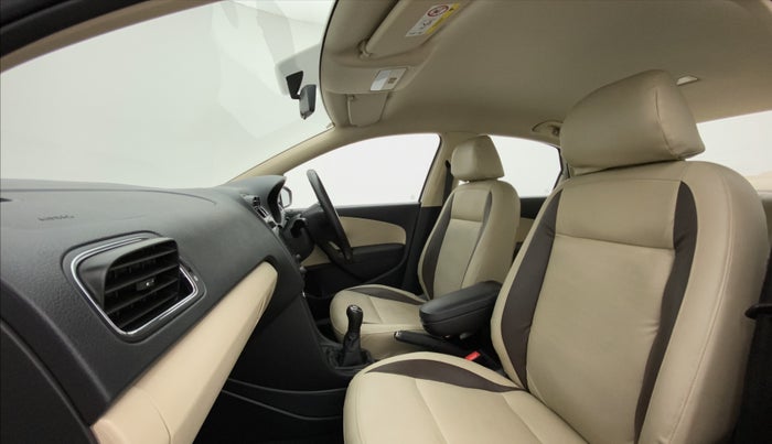 2019 Skoda Rapid AMBITION 1.6 MPI MT, Petrol, Manual, 31,104 km, Right Side Front Door Cabin