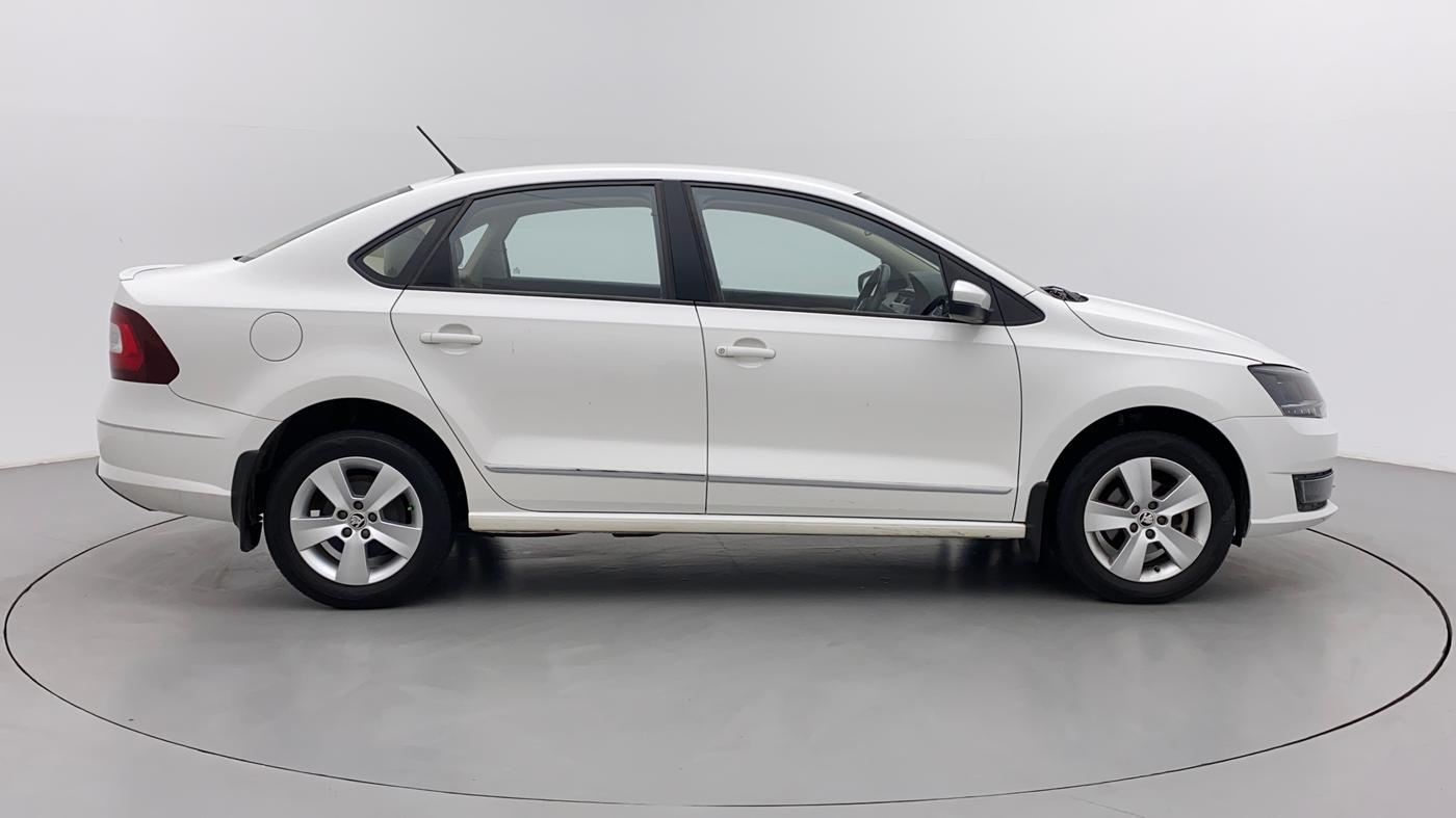 2019 Skoda Rapid AMBITION 1.6 MPI MT, Petrol, Manual, 31,104 km, Right Side View