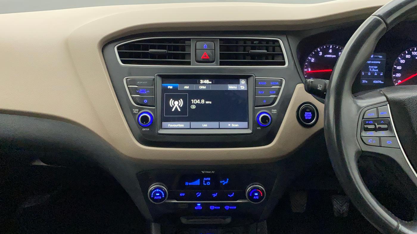 2018 Hyundai Elite i20 ASTA 1.2 (O), Petrol, Manual, 40,464 km, Air Conditioner