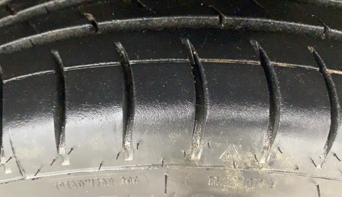 2019 Tata Tiago XZ PETROL, Petrol, Manual, 79,913 km, Right Front Tyre Tread