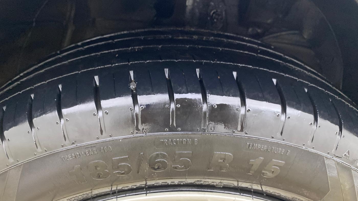 2024 Maruti Baleno DELTA CNG 1.2L, CNG, Manual, 29,942 km, Right Front Tyre Tread