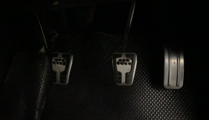 2020 Ford Ecosport TITANIUM 1.5L SPORTS(SUNROOF) DIESEL, Diesel, Manual, 70,220 km, Pedals