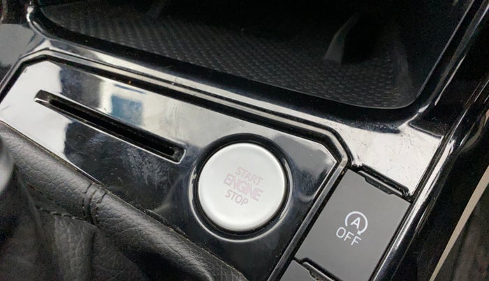 2024 Volkswagen VIRTUS HIGHLINE TSI 1.0 AT, Petrol, Automatic, 26,958 km, Keyless Start/ Stop Button