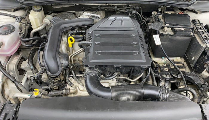 2024 Volkswagen VIRTUS HIGHLINE TSI 1.0 AT, Petrol, Automatic, 26,958 km, Engine View