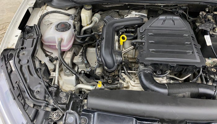 2024 Volkswagen VIRTUS HIGHLINE TSI 1.0 AT, Petrol, Automatic, 26,958 km, Engine View - Right