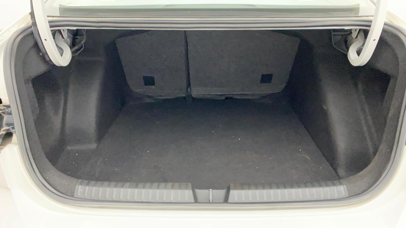 2024 Volkswagen VIRTUS HIGHLINE TSI 1.0 AT, Petrol, Automatic, 26,967 km, Boot Inside