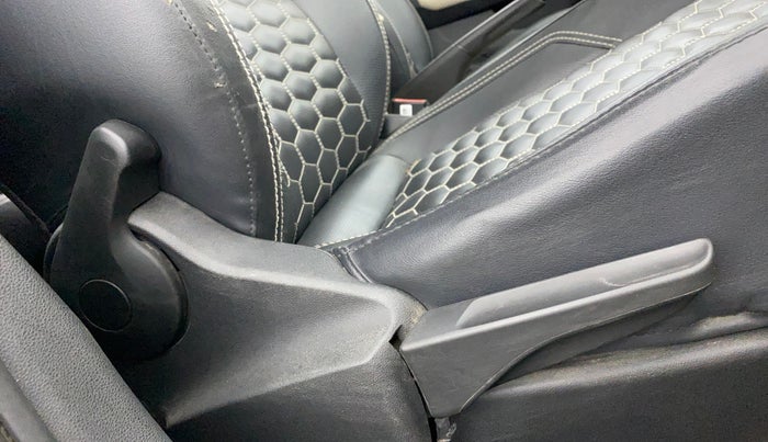 2024 Volkswagen VIRTUS HIGHLINE TSI 1.0 AT, Petrol, Automatic, 26,958 km, Driver Side Adjustment Panel